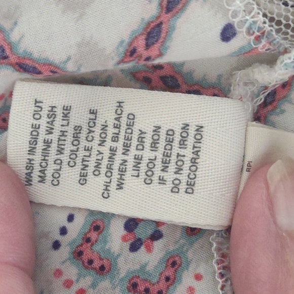 Mudd tank with lace border 100% rayon Size M - Picture 11 of 11